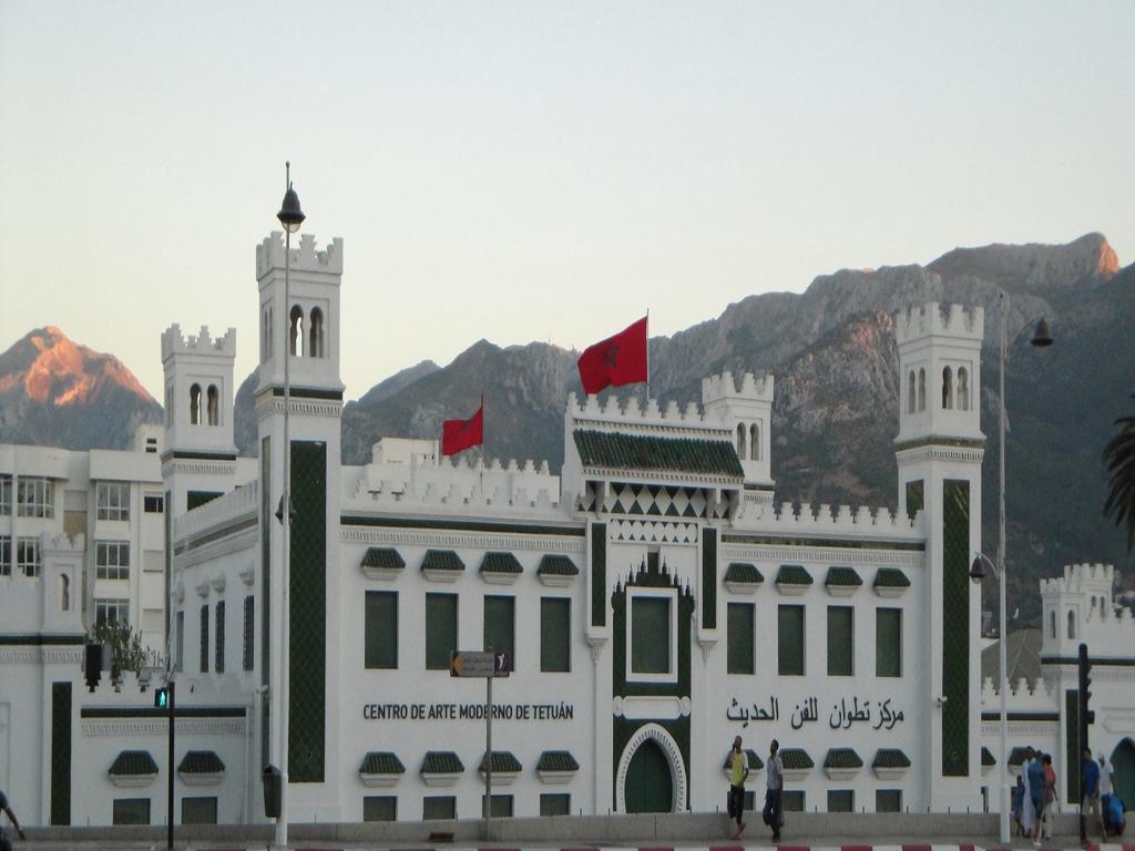 ホテル ダル レーラ Tétouan エクステリア 写真