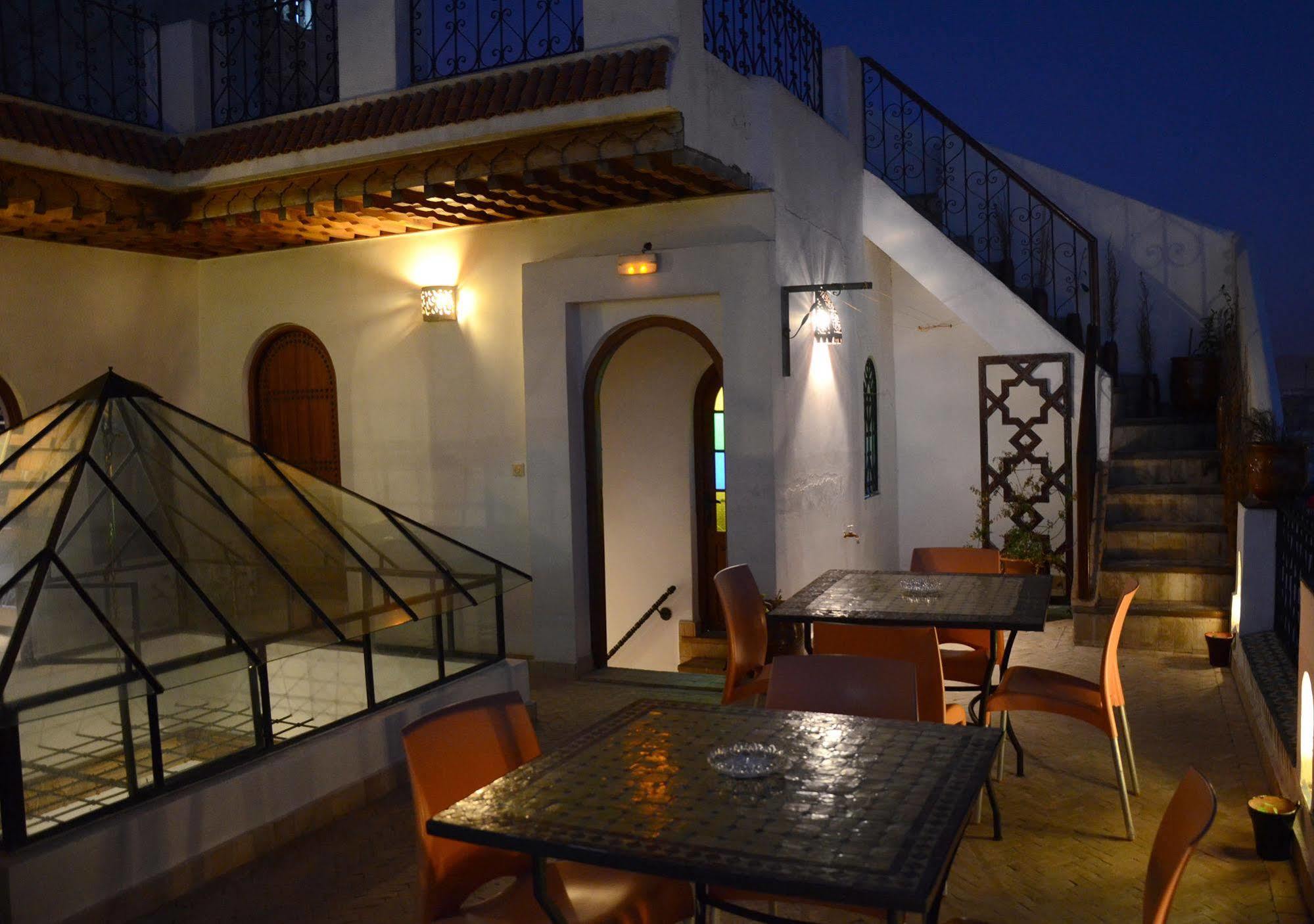 ホテル ダル レーラ Tétouan エクステリア 写真