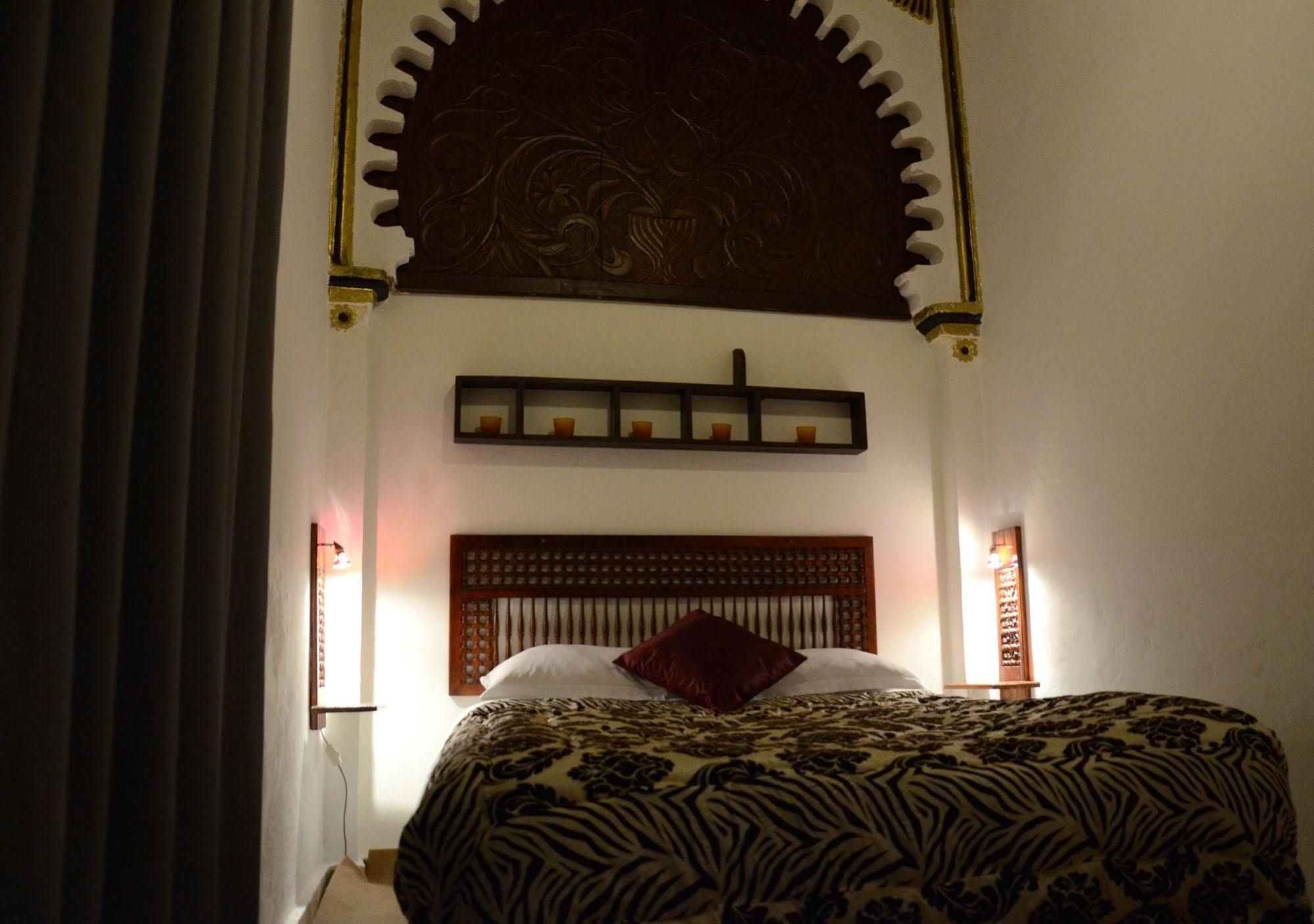 ホテル ダル レーラ Tétouan エクステリア 写真