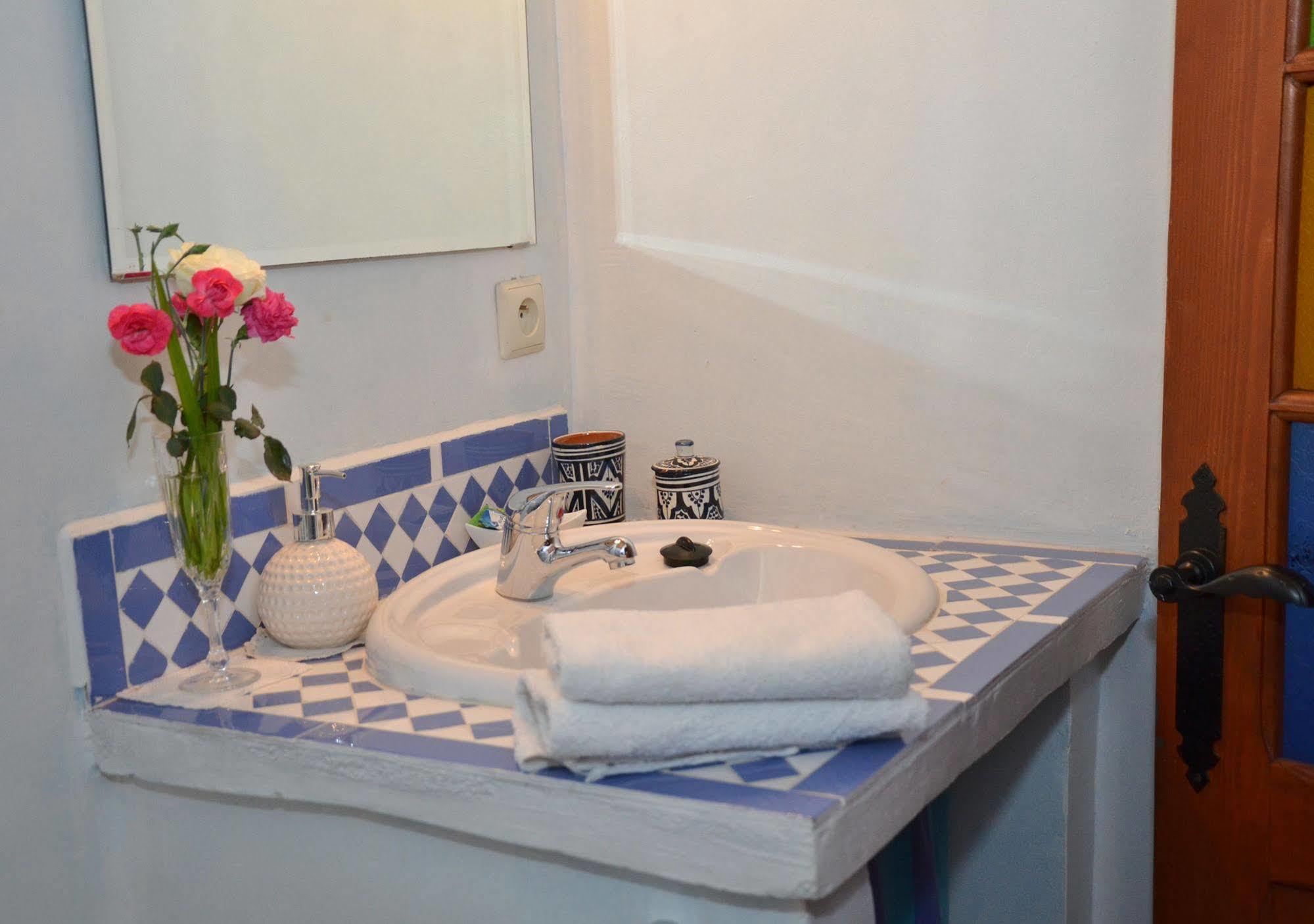 ホテル ダル レーラ Tétouan エクステリア 写真